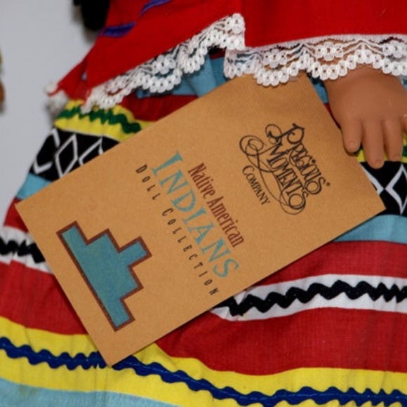 Precious Moments Native American Indians Collection Dolls, hangtag PM doll stand - Picture 5 of 7